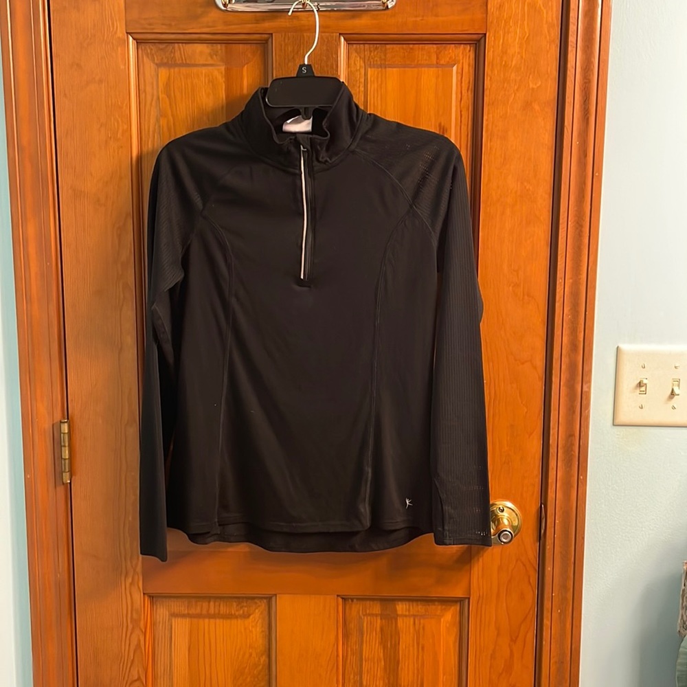 (3/$15) Black 1/4 zip Danskin Now lightweight top